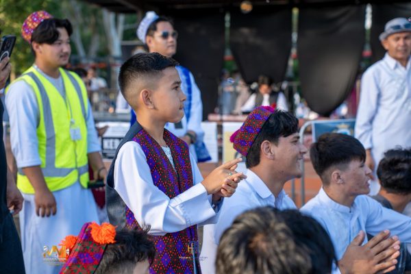 Untitled-23055